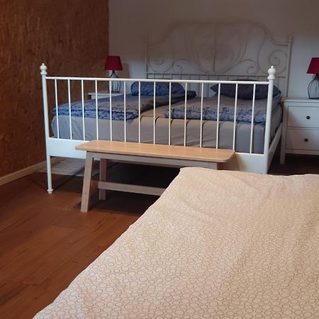 Apartamenty Stonehenge Sosnowiec Værelse billede