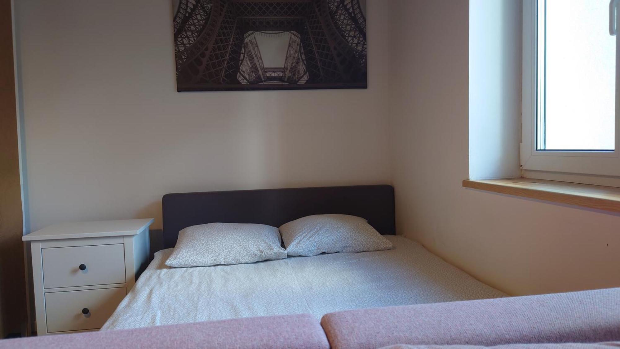 Apartamenty Stonehenge Sosnowiec Værelse billede